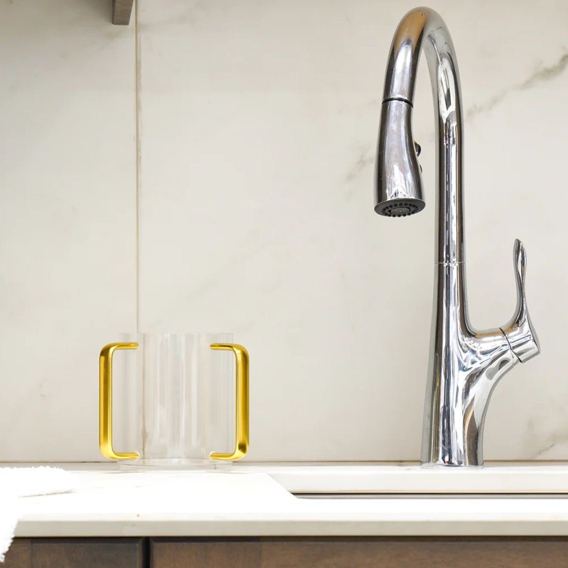 Lucite Washing Cup