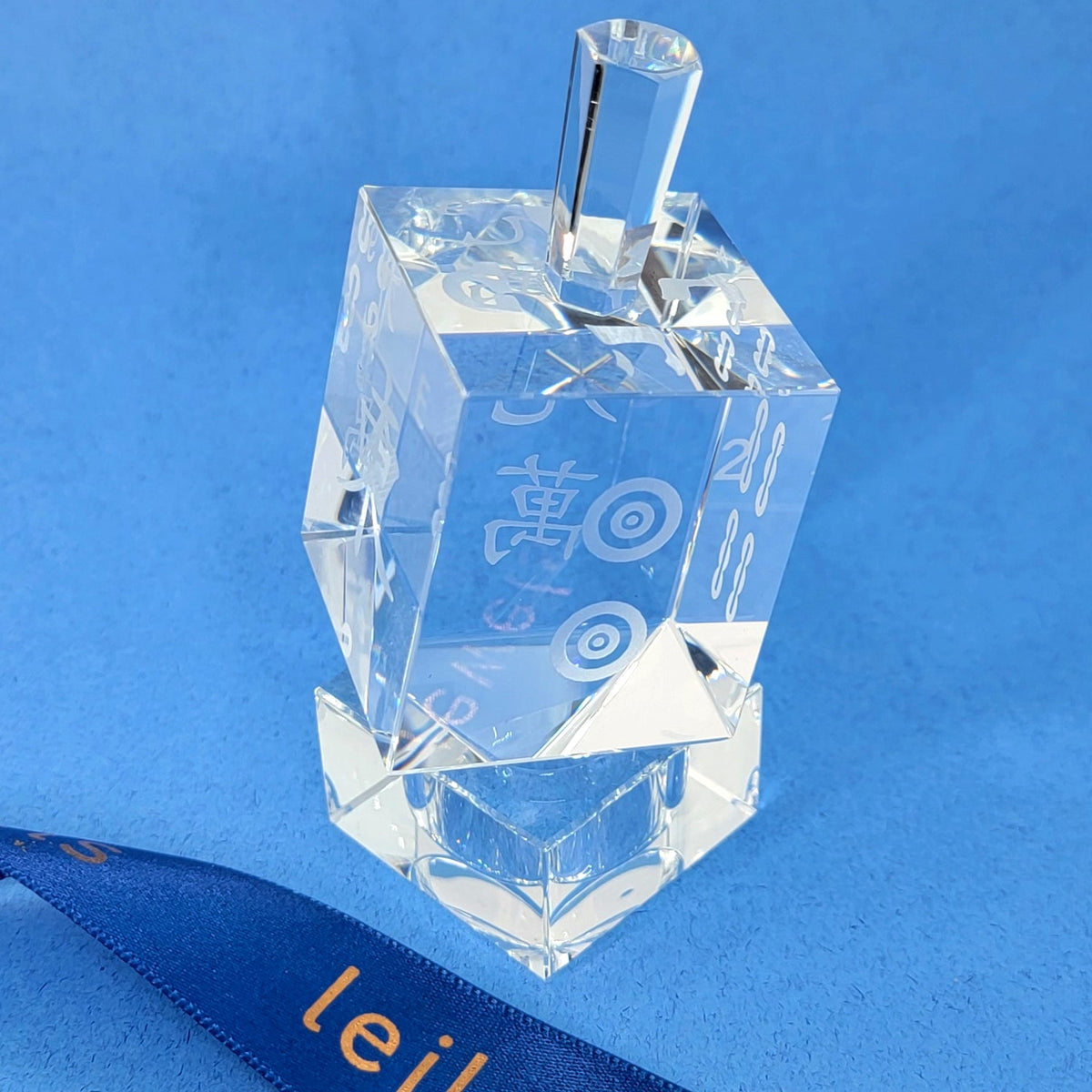 Etched Crystal Mah Jongg Dreidel with Stand