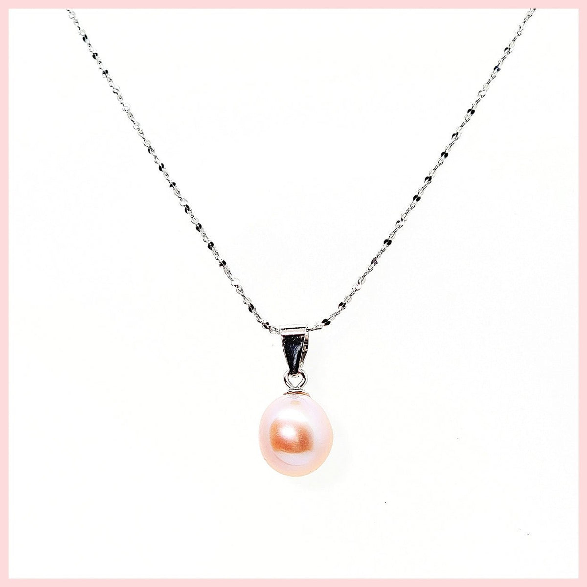 Pearl Teardrop Necklace