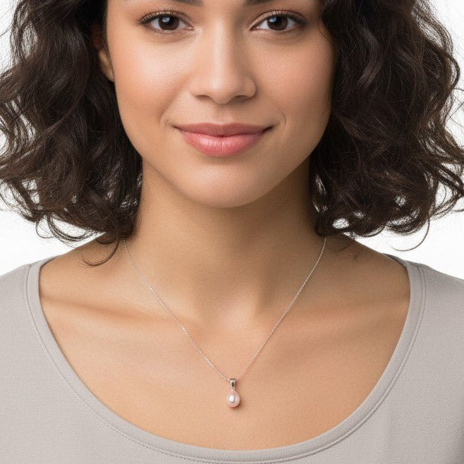 Pearl Teardrop Necklace