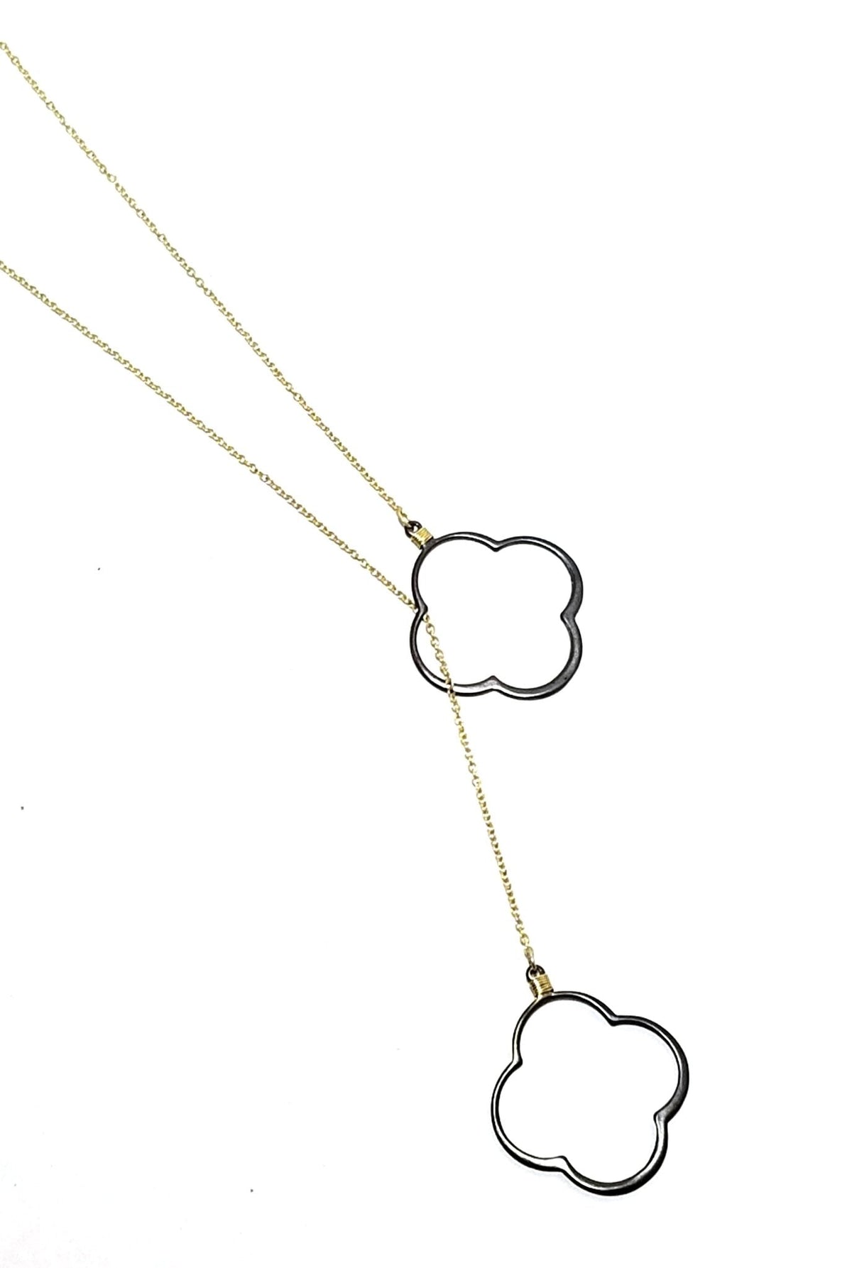 Open Clover Lariat